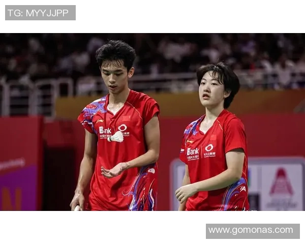 上海羽毛球队在世锦赛中的灵活性表现与战术调整分析 上海羽毛球队在世锦赛中的灵活性表现与战术调整分析