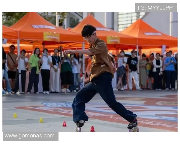 武汉滑板队在世界街舞大赛中的团队协作表现精彩纷呈引发热议 武汉滑板队在世界街舞大赛中的团队协作表现精彩纷呈引发热议