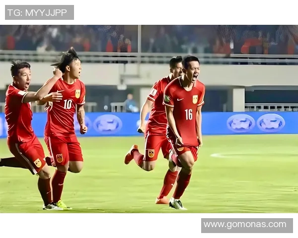 卡塔尔与韩国激战十二强赛争夺出线权精彩对决引发球迷热议 卡塔尔与韩国激战十二强赛争夺出线权精彩对决引发球迷热议