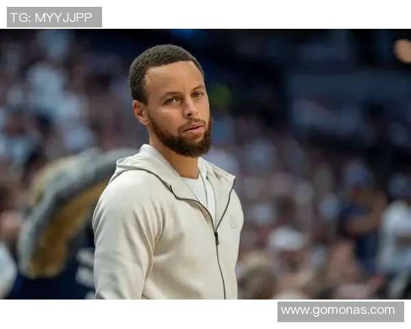 勇士库里对决雷霆全力以赴展现篮球魅力的精彩之战