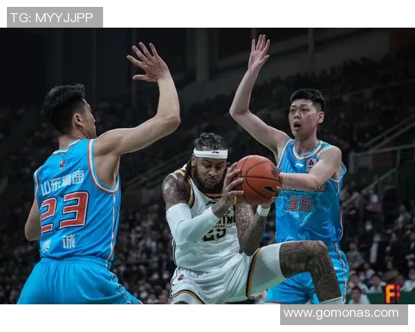 福建对阵辽宁常规赛精彩回顾与分析球员表现与战术策略探讨