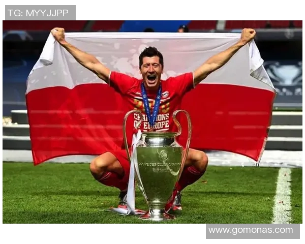 莱万携手球队再创辉煌未来赛季目标锁定冠军荣耀 莱万携手球队再创辉煌未来赛季目标锁定冠军荣耀