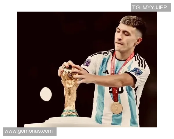 马丁内斯:从足球场上的传奇到生活中的启示与成长之路 马丁内斯:从足球场上的传奇到生活中的启示与成长之路